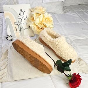 Auden Intimates Fuzzy Slippers Elegant Wear Office wear Career